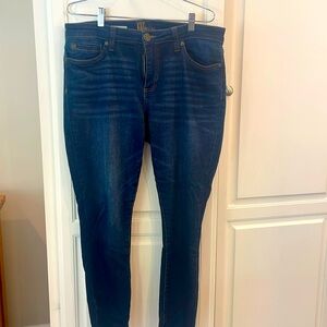 Kut from the Kloth Carlo Ankle Skinny Jeans frayed hem Size 12